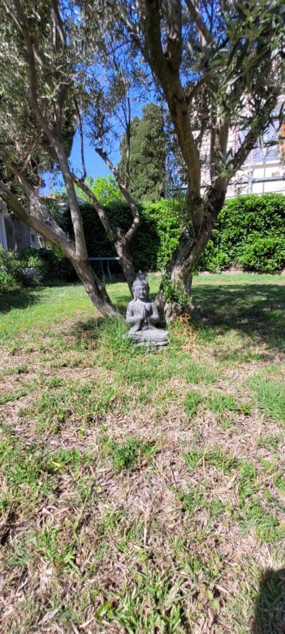 Chez Regine Hotel Agde Ngoại thất bức ảnh
